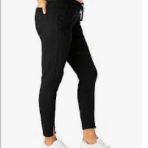 NWT Levi Strauss Lounge Jogger